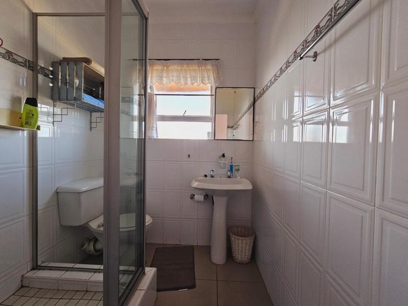 5 Bedroom Property for Sale in Jeffreys Bay Eastern Cape